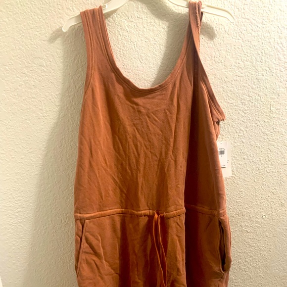 Old Navy sleeveless romper, burnt orange - Picture 1 of 2